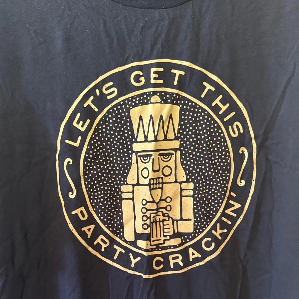 Old Navy Dark Blue Tee with Gold Graphic - Picture 2 of 4